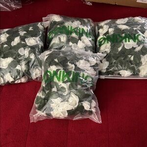 4 mini rose garlands